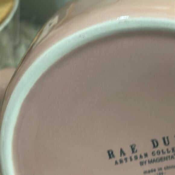 Rae Dunn By Magenta FLOURISH
Pink Ceramic Garden Watering Can - Picture 15 of 17